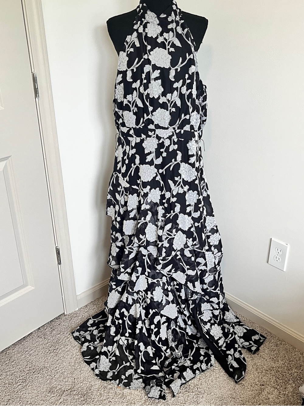 LENA Black Floral Maxi Dress XL Halter Open Back Ruffle Formal Gown - Picture 2 of 10